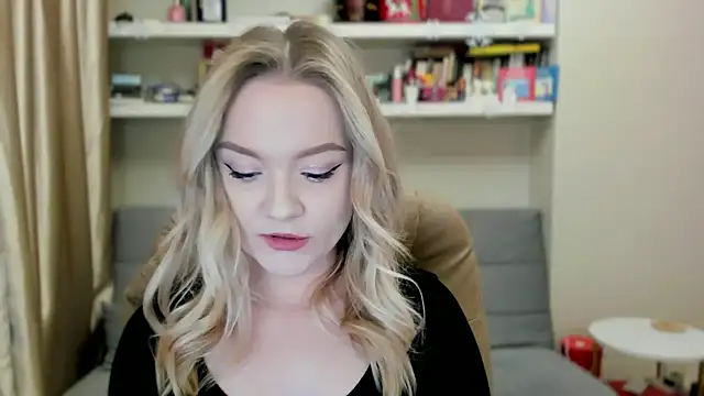 Snapshot of Kara_Smith_ chatting on February 21, 2026, 11:51 pm Kara Smith online show from February 21, 2026, 11:51 pm