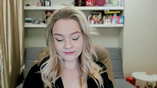 Snapshot of Kara_Smith_ chatting on February 19, 2026, 11:23 pm Kara Smith online show from February 19, 2026, 11:23 pm