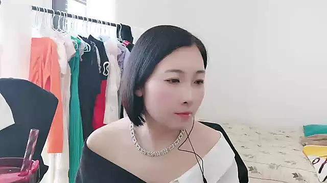 Rachel-6600 online show from November 13, 2025, 4:05 am