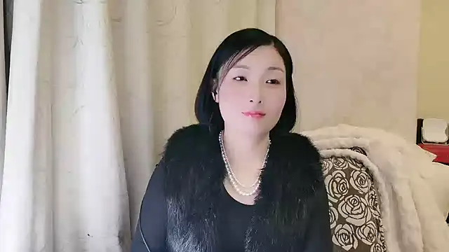 Rachel-6600 online show from December 3, 2025, 3:11 pm