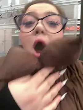 razdetta online show from March 13, 2025, 2:12 pm