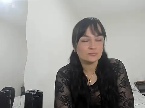 Snapshot of megan_milf79 chatting on October 19, 2025, 4:10 pm megan milf79 online show from October 19, 2025, 4:10 pm