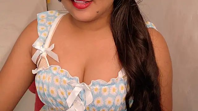 Snapshot of Cludi-New chatting on July 17, 2026, 4:53 am Cludi-New online show from July 17, 2026, 4:53 am