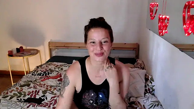 Snapshot of vitoriavaz chatting on May 7, 2026, 11:24 am vitoriavaz online show from May 7, 2026, 11:24 am