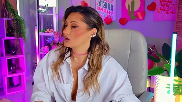 SarahAlluring online show from March 30, 2026, 11:55 am