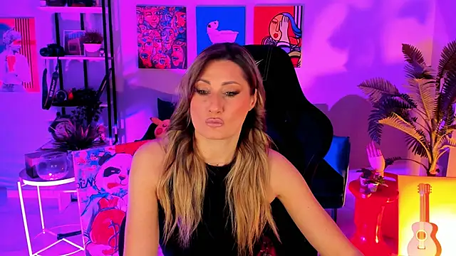 SarahAlluring online show from February 13, 2026, 1:33 pm