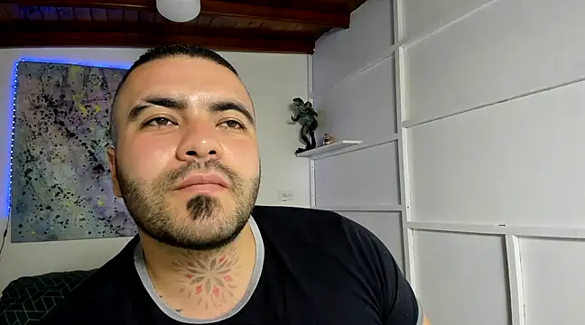 Snapshot of anubislogan chatting on March 22, 2025, 12:39 am anubislogan online show from March 22, 2025, 12:39 am