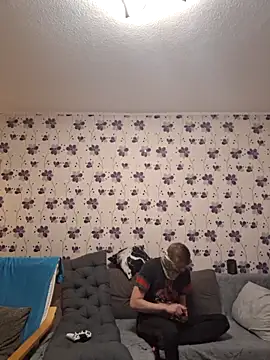 ThePython666 online show from October 21, 2025, 9:25 pm