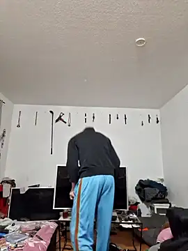 ThePython666 online show from November 15, 2025, 8:46 pm