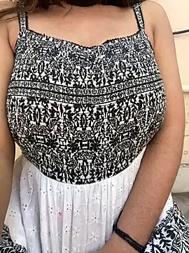 Snapshot of lustyindiancouple chatting on February 21, 2026, 9:44 am lustyindiancouple online show from February 21, 2026, 9:44 am