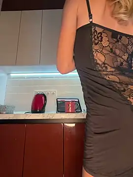 VelvetVabe online show from April 11, 2026, 5:49 pm