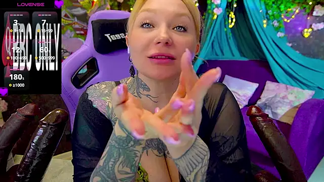 Snapshot of BlackedBarbie chatting on July 18, 2026, 6:16 pm BlackedBarbie online show from July 18, 2026, 6:16 pm