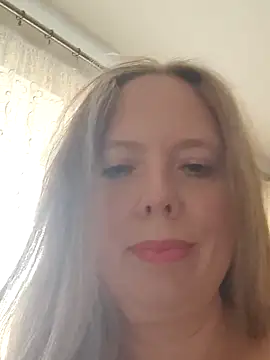 Snapshot of Irina3718 chatting on September 11, 2025, 1:11 pm Irina3718 online show from September 11, 2025, 1:11 pm