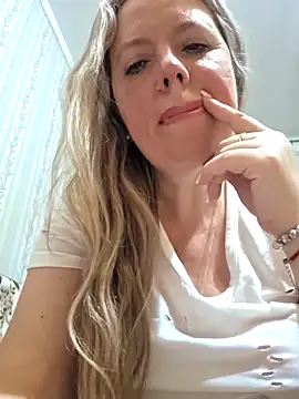 Snapshot of Irina3718 chatting on March 28, 2026, 7:37 pm Irina3718 online show from March 28, 2026, 7:37 pm