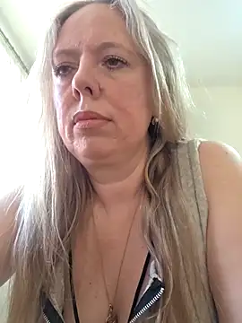 Snapshot of Irina3718 chatting on March 26, 2026, 1:09 pm Irina3718 online show from March 26, 2026, 1:09 pm