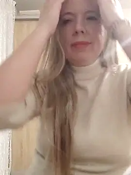 Snapshot of Irina3718 chatting on November 3, 2025, 4:21 pm Irina3718 online show from November 3, 2025, 4:21 pm