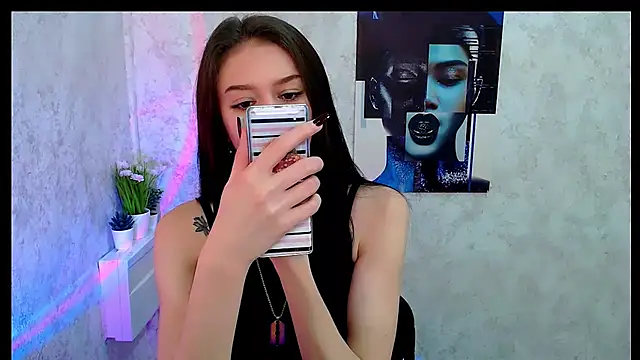 Snapshot of LanaTey chatting on December 22, 2025, 9:15 pm LanaTey online show from December 22, 2025, 9:15 pm