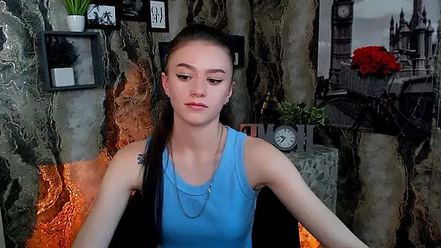 Snapshot of LanaTey chatting on January 12, 2026, 5:31 pm LanaTey online show from January 12, 2026, 5:31 pm