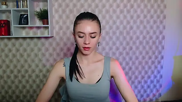 Snapshot of LanaTey chatting on November 20, 2025, 4:35 am LanaTey online show from November 20, 2025, 4:35 am