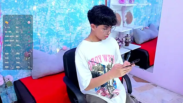 Snapshot of Sam_Daves chatting on October 7, 2025, 10:55 pm Sam Daves online show from October 7, 2025, 10:55 pm