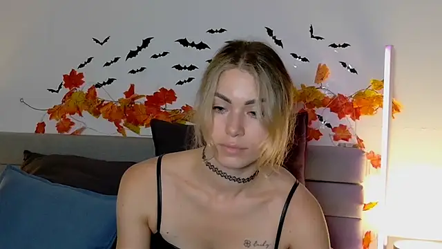 SweetDarling7 online show from October 29, 2025, 5:01 pm