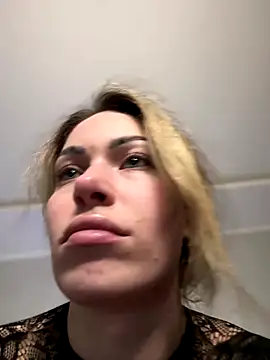 SweetDarling7 online show from December 20, 2025, 5:49 pm