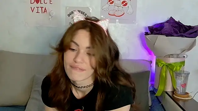 SweetDarling7 online show from March 29, 2026, 1:13 pm