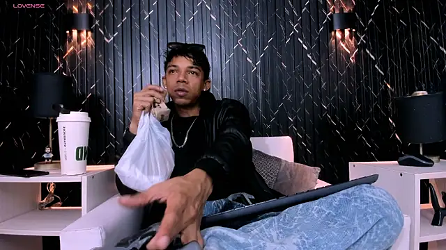 Gregory Sforza online show from November 19, 2025, 11:32 am