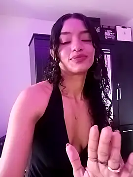 Aphrodite-777 online show from April 17, 2026, 8:33 pm