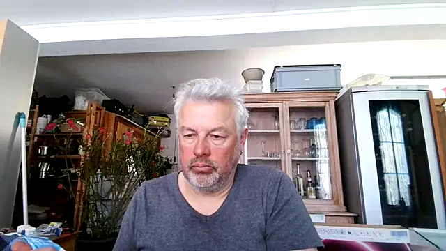 Berg Boy online show from March 11, 2025, 11:23 am