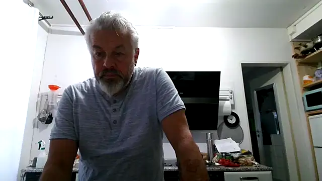 Berg Boy online show from June 4, 2026, 3:44 am