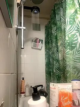 Hugo34bg online show from October 12, 2025, 3:52 am