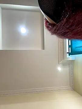 Ivelleee  online show from November 28, 2025, 9:26 pm