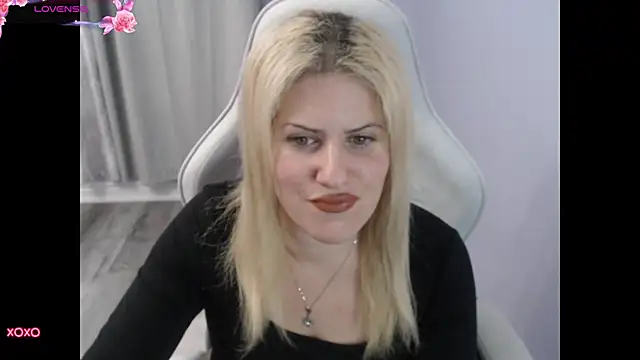 Snapshot of BellaStar84 chatting on October 16, 2025, 12:35 pm BellaStar84 online show from October 16, 2025, 12:35 pm