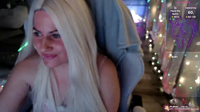 Snapshot of BellaStar84 chatting on February 27, 2026, 11:43 am BellaStar84 online show from February 27, 2026, 11:43 am