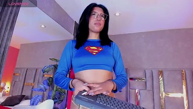 Karin Ks online show from June 3, 2026, 3:29 am