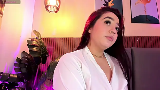 MelinaCruz online show from May 23, 2026, 2:21 am
