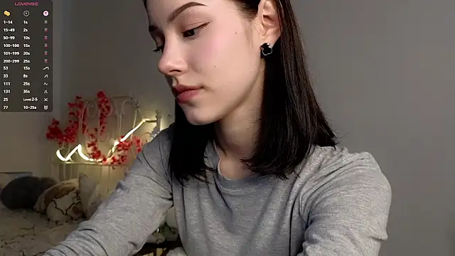 glamourr online show from March 13, 2026, 9:47 am