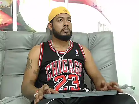 Snapshot of BladeFoxxx1 chatting on October 26, 2025, 11:49 pm BladeFoxxx1 online show from October 26, 2025, 11:49 pm