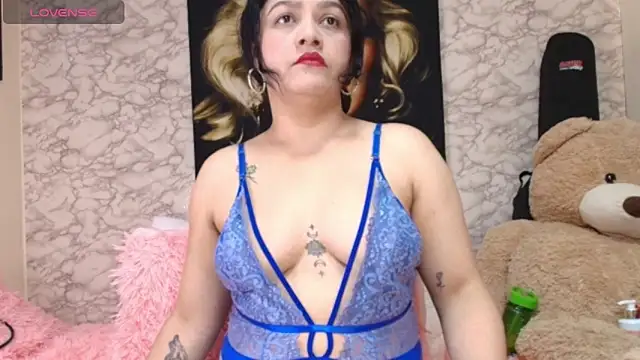 nataliaesmith 24 online show from May 25, 2026, 6:17 pm