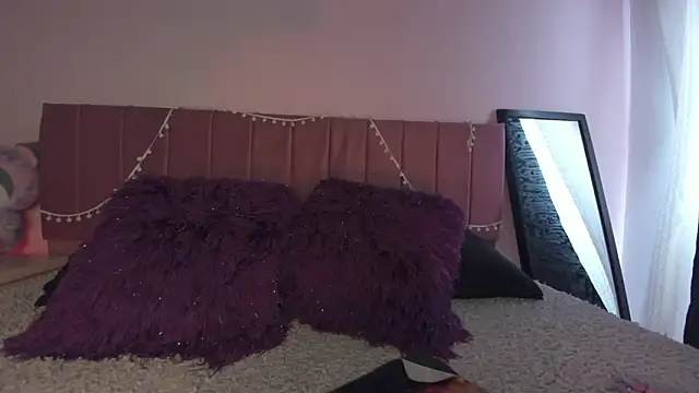 kitty-kryss online show from March 13, 2026, 4:34 pm