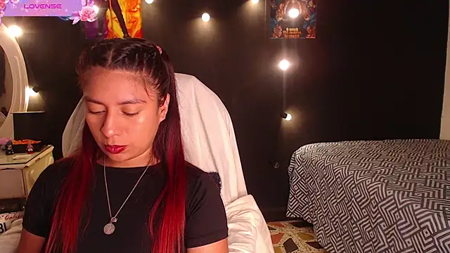 yes0225 online show from October 30, 2025, 10:46 am