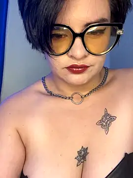 Snapshot of Mistress_Niky_ chatting on October 9, 2025, 5:35 pm Mistress Niky online show from October 9, 2025, 5:35 pm