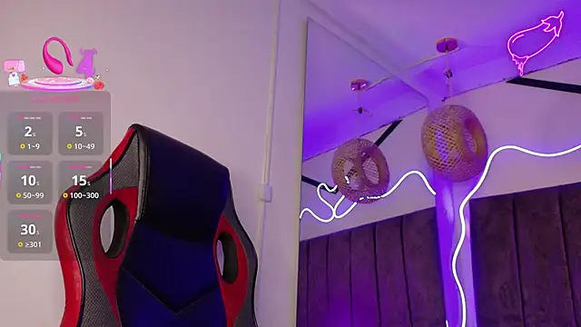 natasha  black online show from October 23, 2025, 7:34 pm