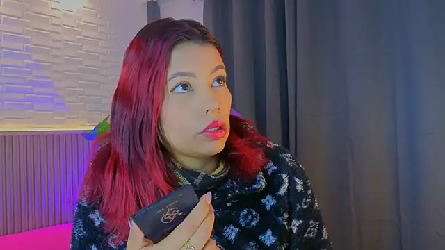 TiffanyWalk online show from September 27, 2025, 11:16 am