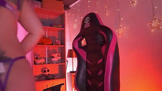 Snapshot of Madison_Mayer chatting on February 18, 2026, 12:56 pm Madison Mayer online show from February 18, 2026, 12:56 pm