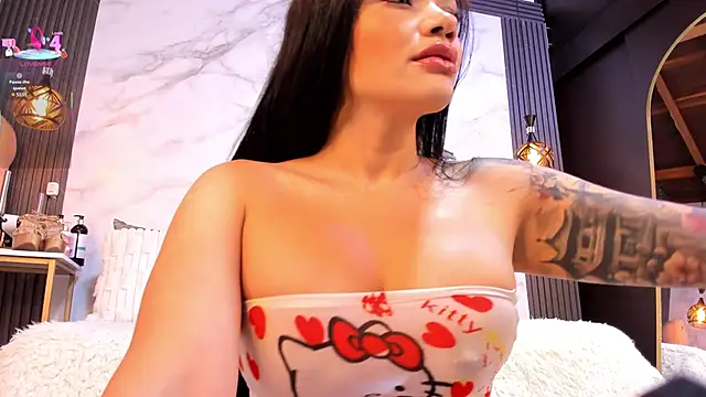 palomabela online show from November 21, 2025, 8:41 pm