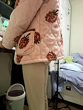 aa520uv online show from November 26, 2025, 2:55 am