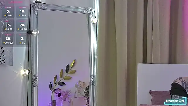LexiiDarling online show from May 24, 2026, 3:45 pm