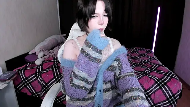 amelia mays xx online show from October 7, 2025, 8:26 am